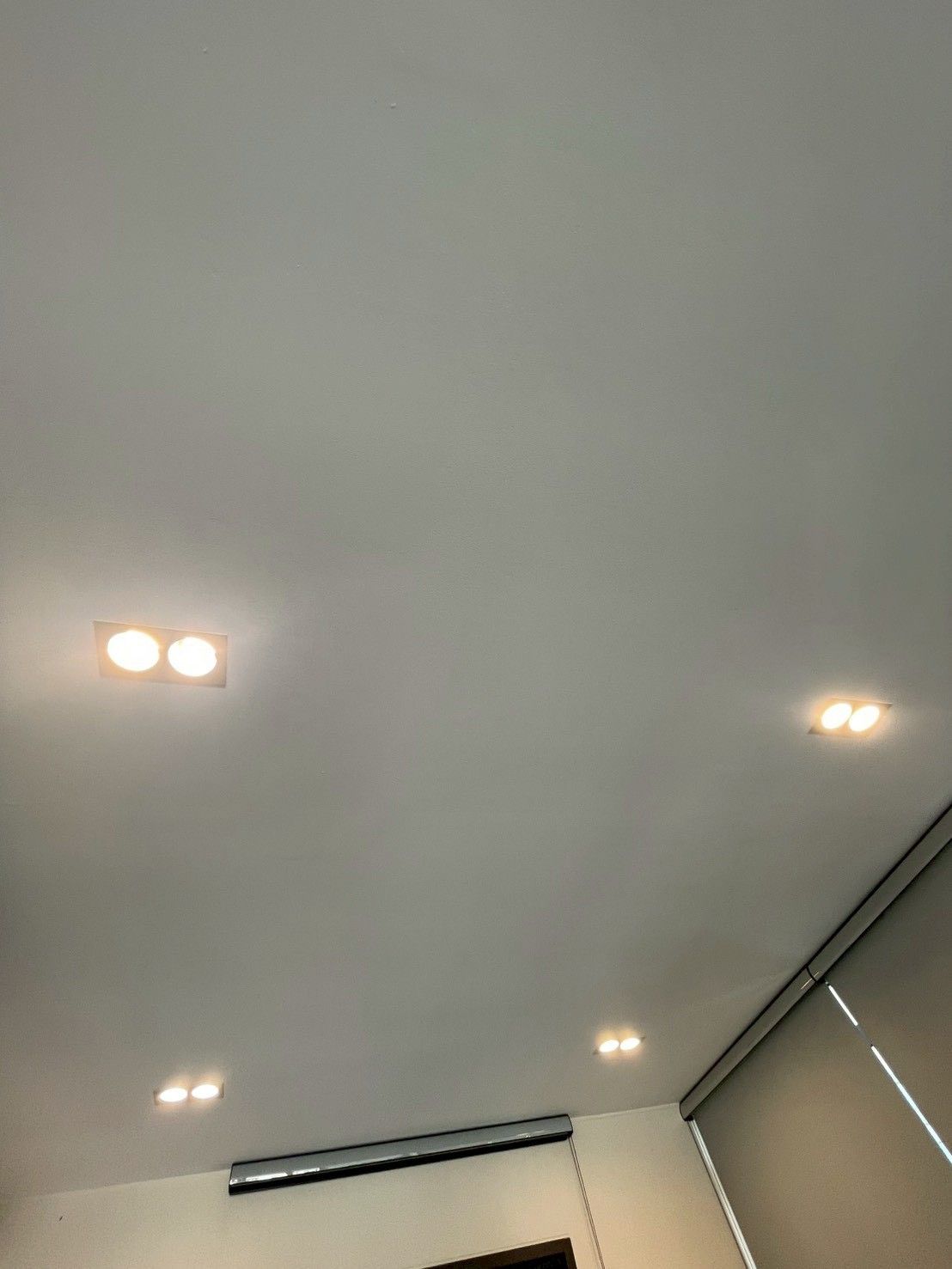 Double Panel Downlight และ Hidden LED Line เพดานบ้าน